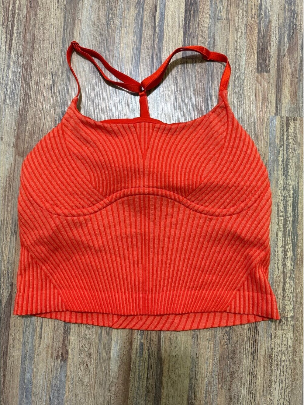 Lululemon Strappy Seamless Yoga Shelf Tank Top size 6